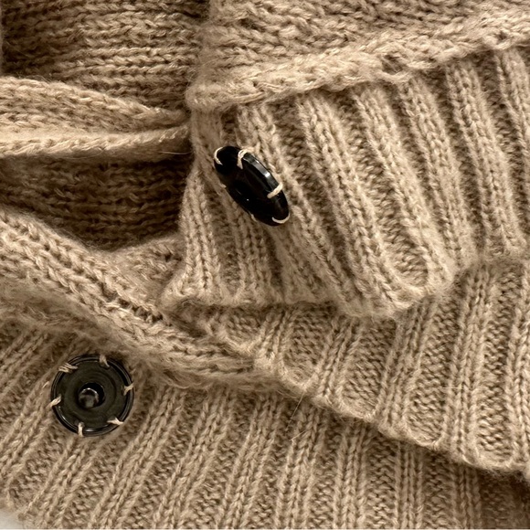 Metric Knits Fur Collection Rabbit Sweater Poncho - Picture 4 of 6